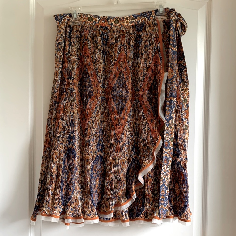 Tory burch Quincy wrap skirt. Blue, orange, white. Size 2